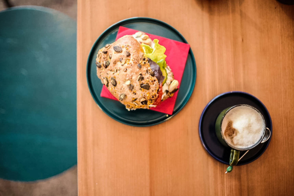 Hausgemacht, günstig, retro: Das Eckcafé in Haidhausen