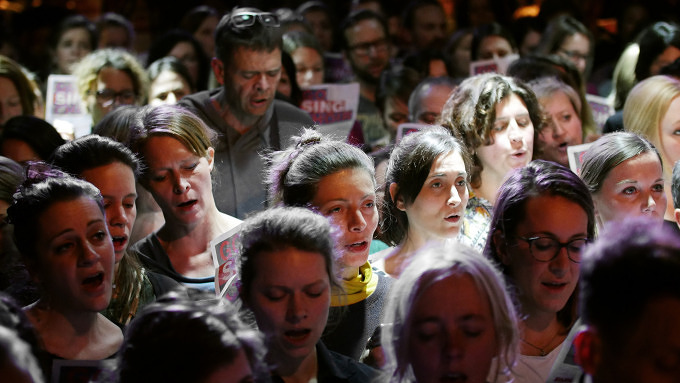 Go Sing Choir & Münchner Kneipenchor: Die Stadt ist voll im Gesangsfieber