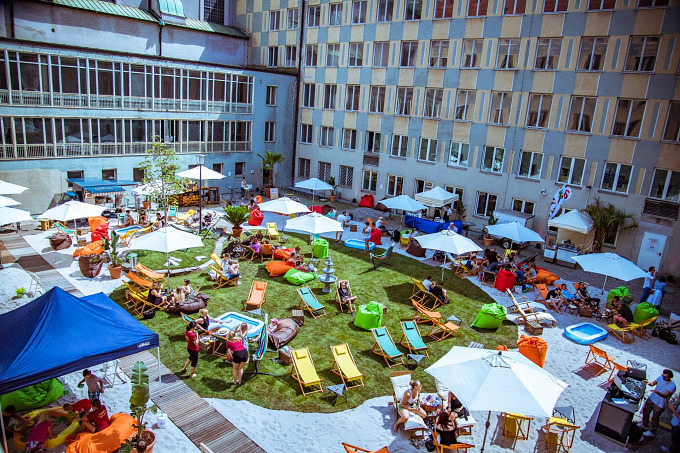 Sonntag, 17.06. Public Viewing & Pop Up - Alte Akademie ...