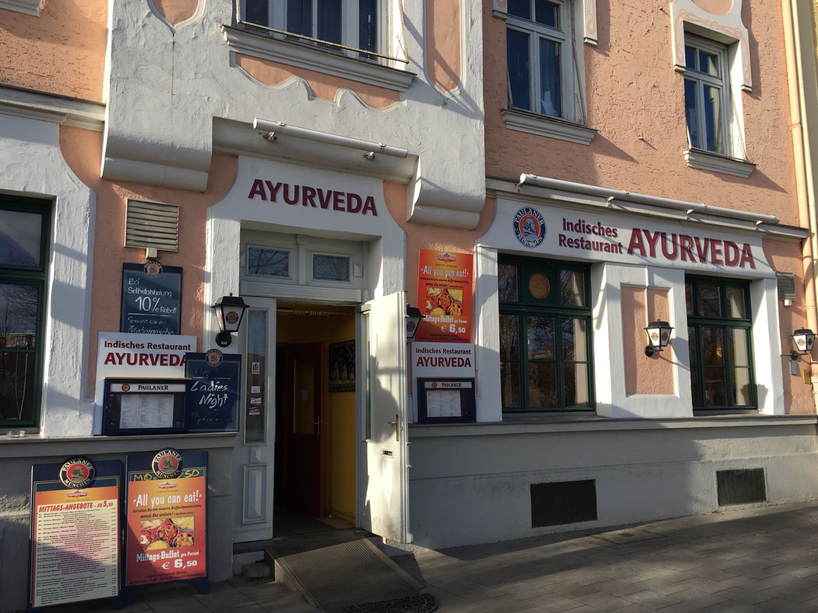 Endlos Mittag essen im Ayurveda Mit Vergnügen München