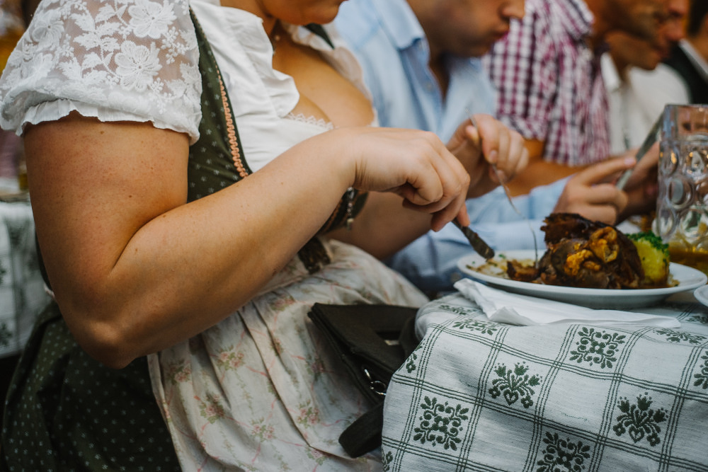 Bussis, Bier & Brüste – die Wiesn 2018 in 11 Bildern