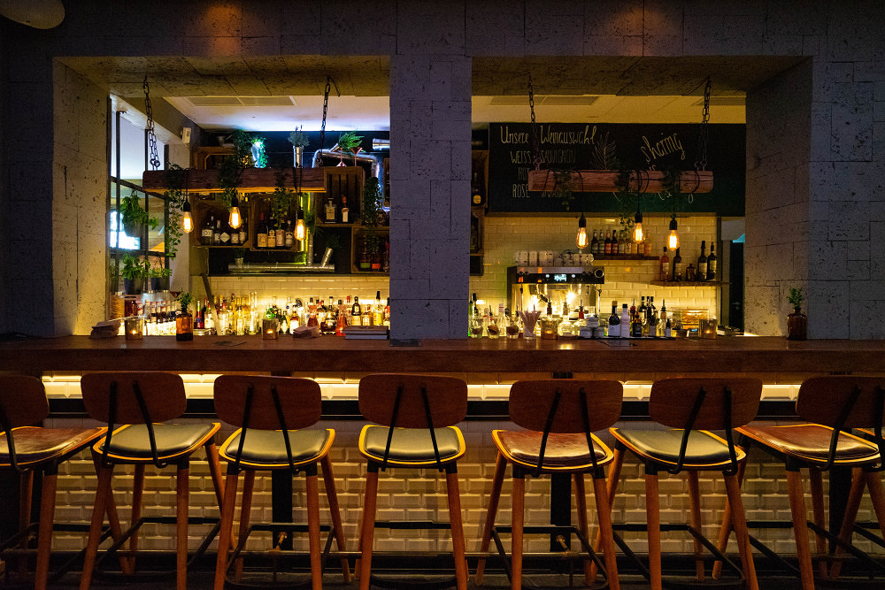 Restless Restaurant