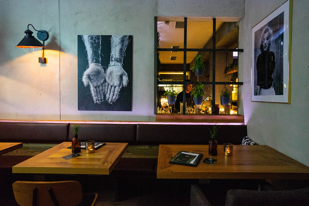 Restless Restaurant