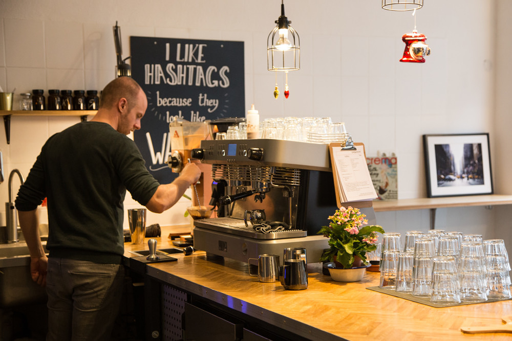Besonderer Kaffee und herzhafte Waffeln: Das bean + batter im Westend
