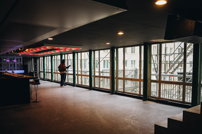 Party im Retro-Charme: Tanzen und trinken in der Kantine