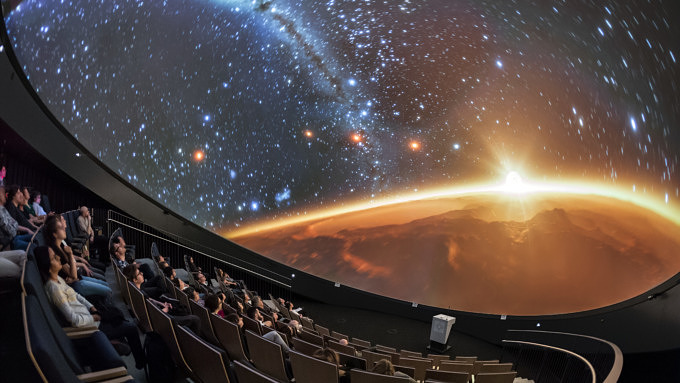 Das Planetarium der ESO Supernova.