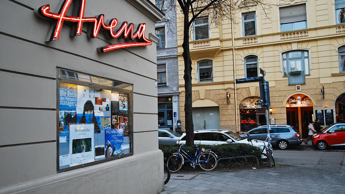 Arena Schriftzug Filmtheater Kino