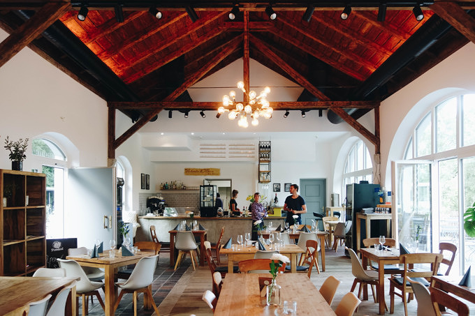 Feinkochwerk Eatery: Fein essen in einer historischen Bahnhofshalle