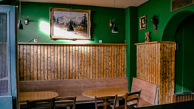 Bumsvoll Bar