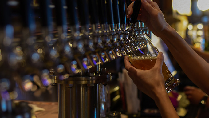 Bier Beer Bar Tresen