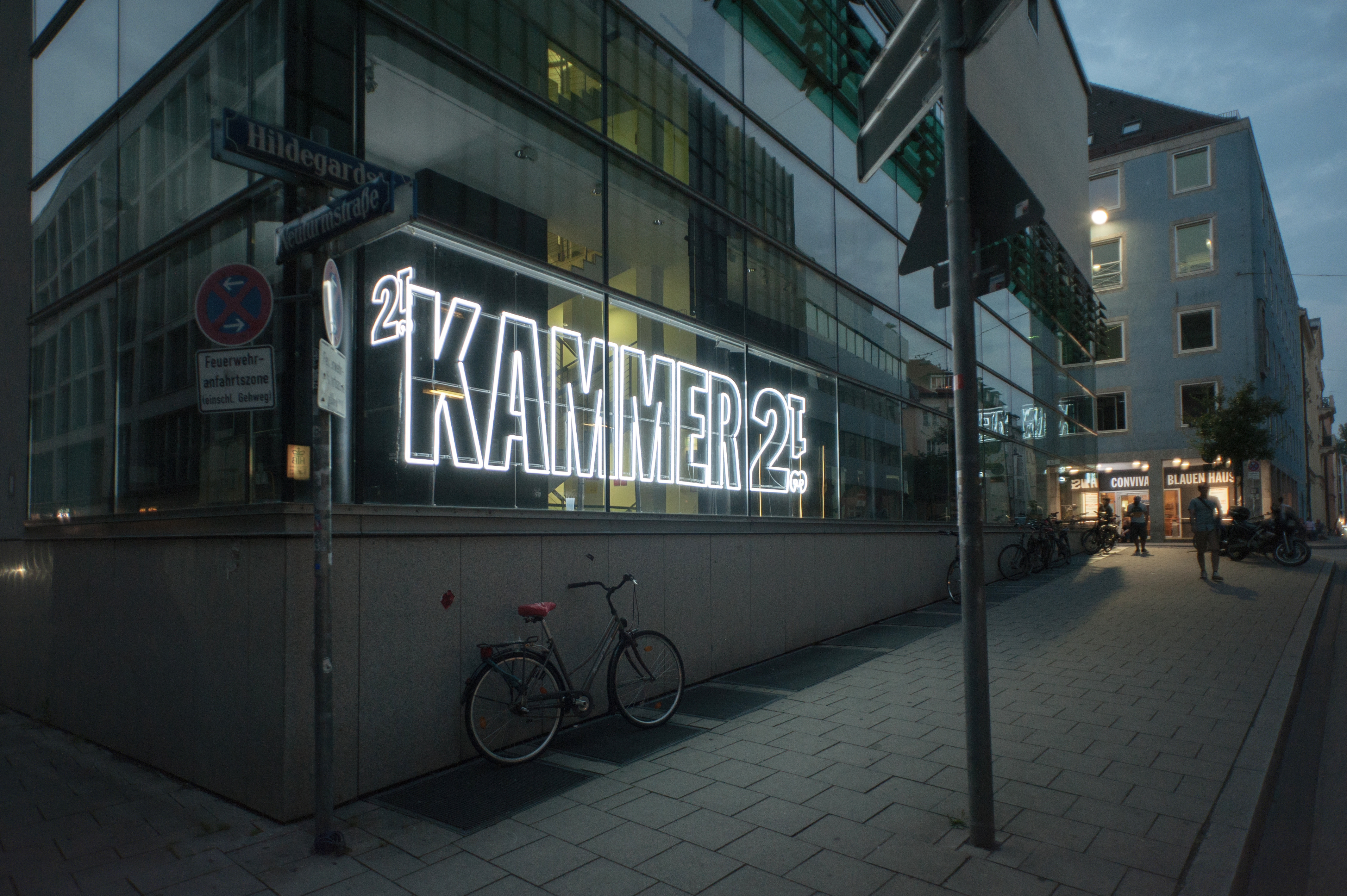 Donnerstag 16 01 Friendly Confrontations Munchner Kammerspiele
