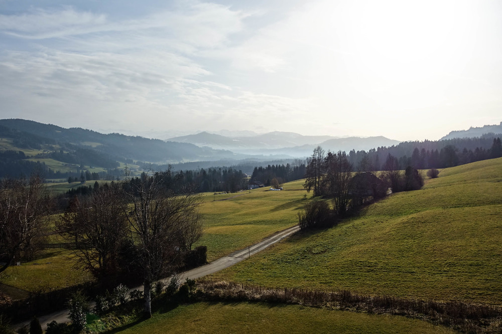 Ausflugsvergnügen: Ruhe und Design genießen in der Alpenloge im Allgäu