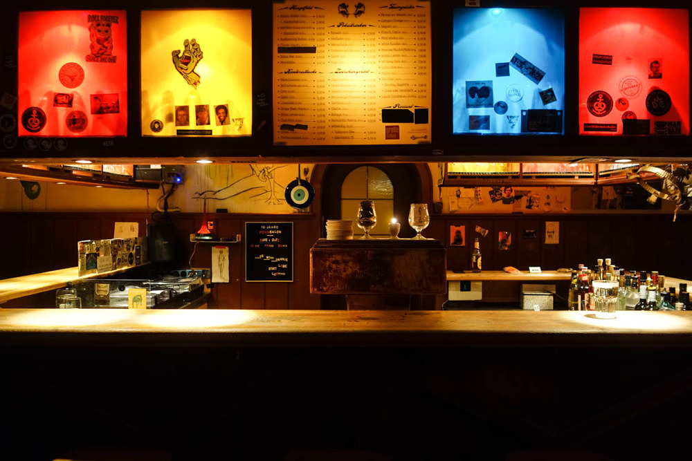 Rennsalon: Die gemütliche Bar im Glockenbach feiert Zehnjähriges!