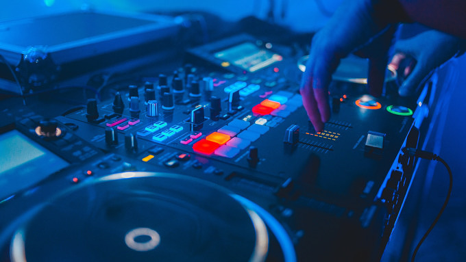 DJ Auflegen Platten Musik