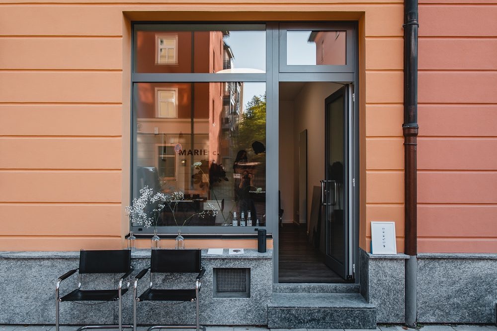Marie c. Showroom