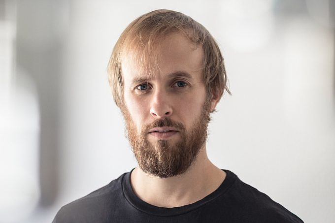 Moritz Ostruschnjak / Terminal Beach