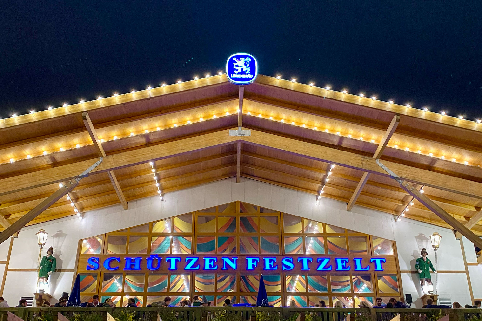 11 Wiesnzelte und ihre Gste  eine Oktoberfest-Typologie | Mit Vergngen  Mnchen